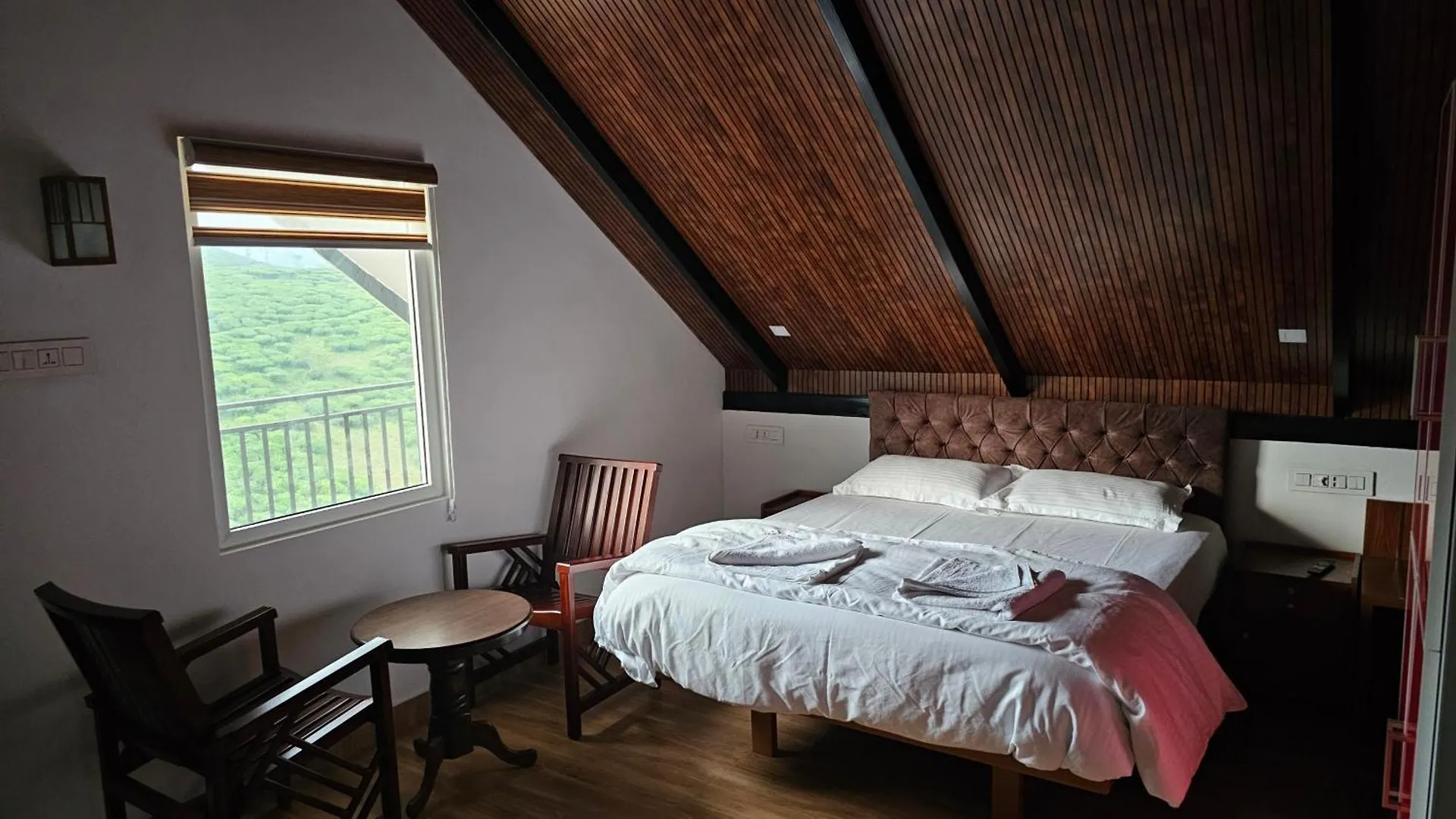 Cloudsea Homestay Pirmed India